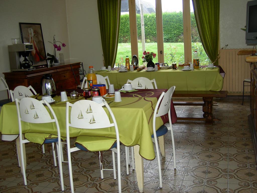 Le Bon Accueil Bed and Breakfast Val-Couesnon Buitenkant foto